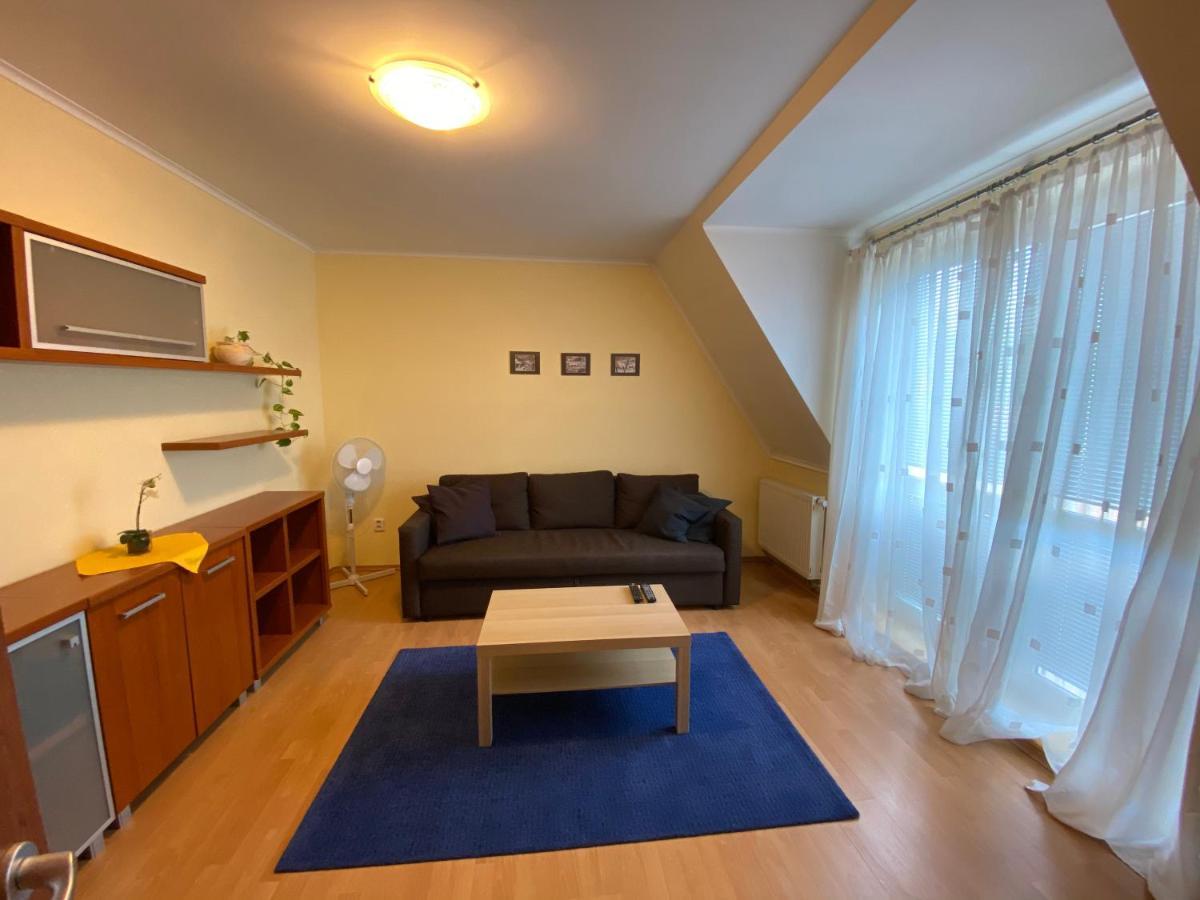 Penzion Le Monde Hotel Bardejov Bagian luar foto