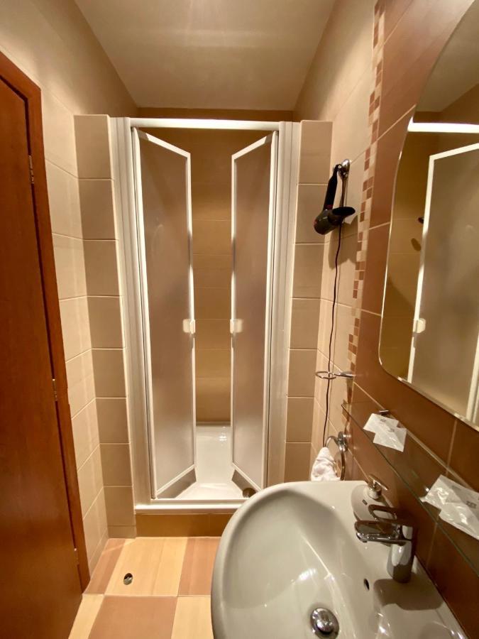 Penzion Le Monde Hotel Bardejov Bagian luar foto