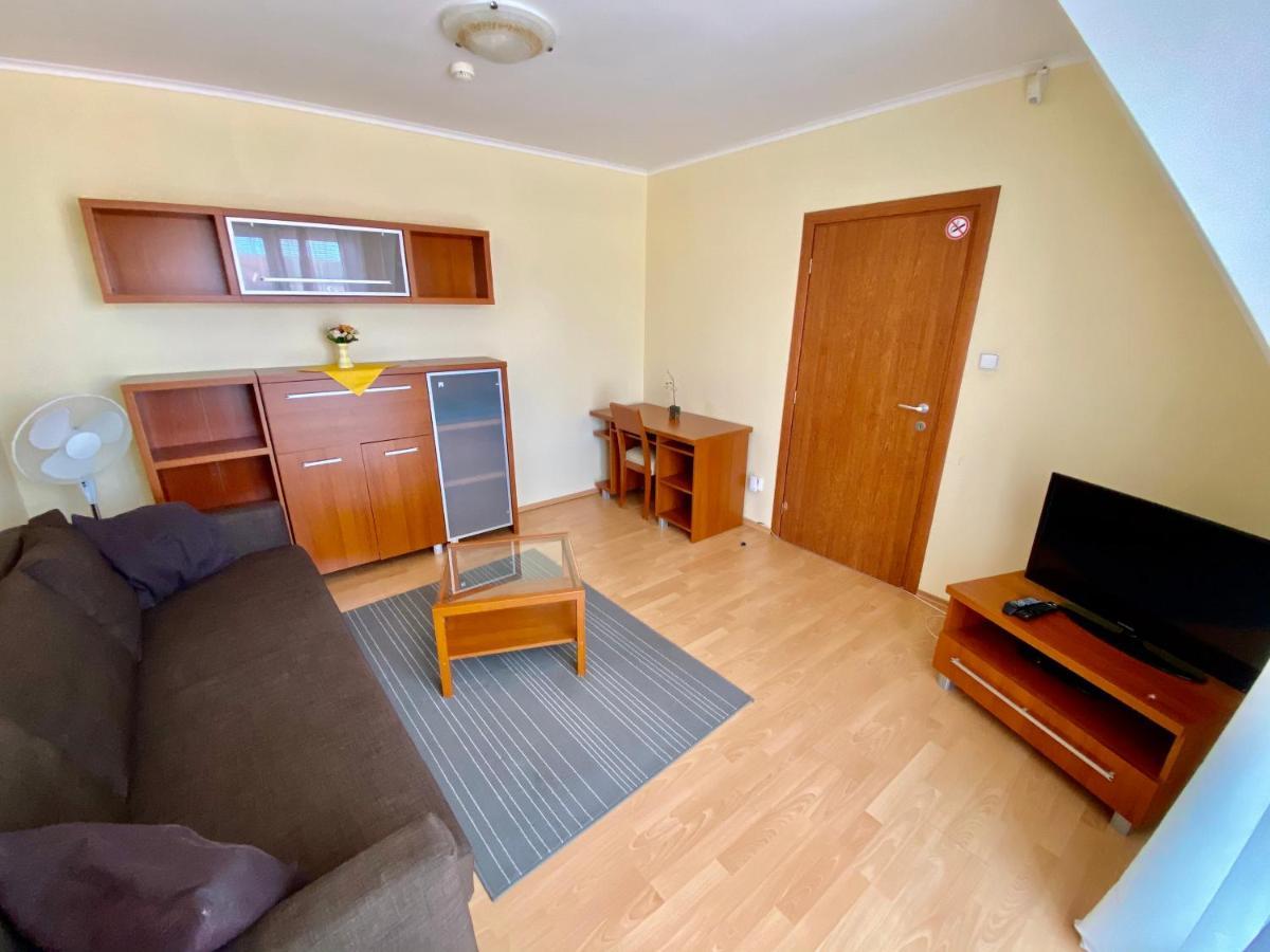 Penzion Le Monde Hotel Bardejov Bagian luar foto