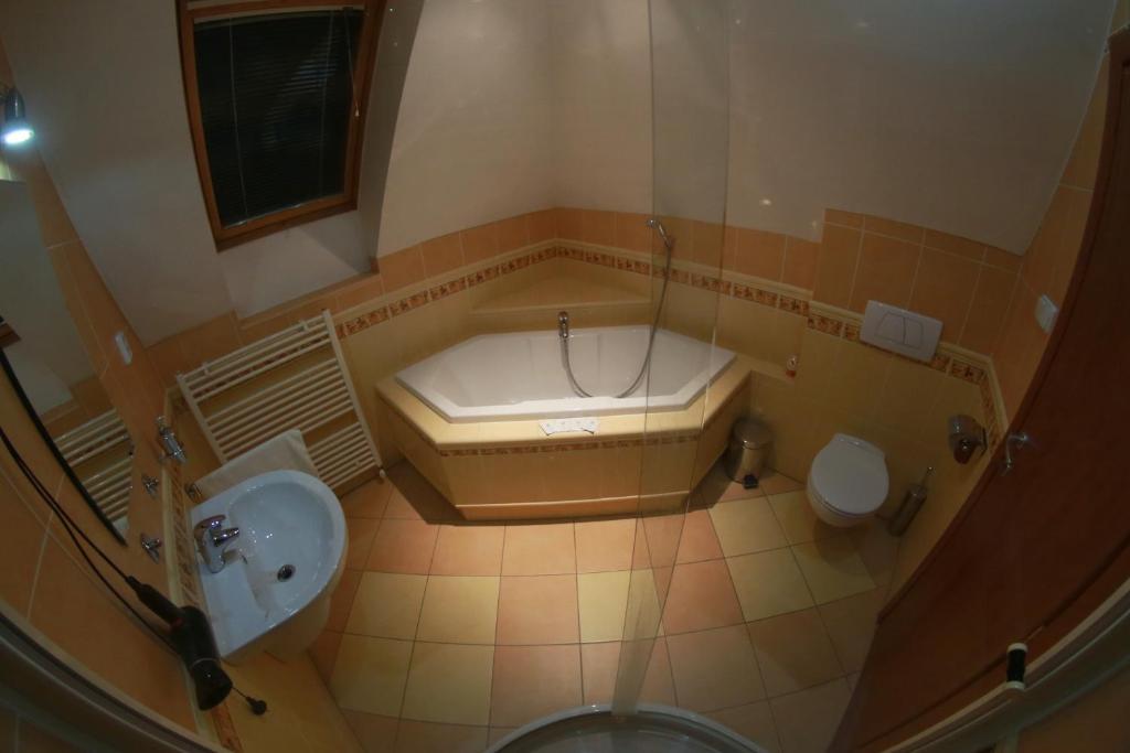 Penzion Le Monde Hotel Bardejov Bagian luar foto